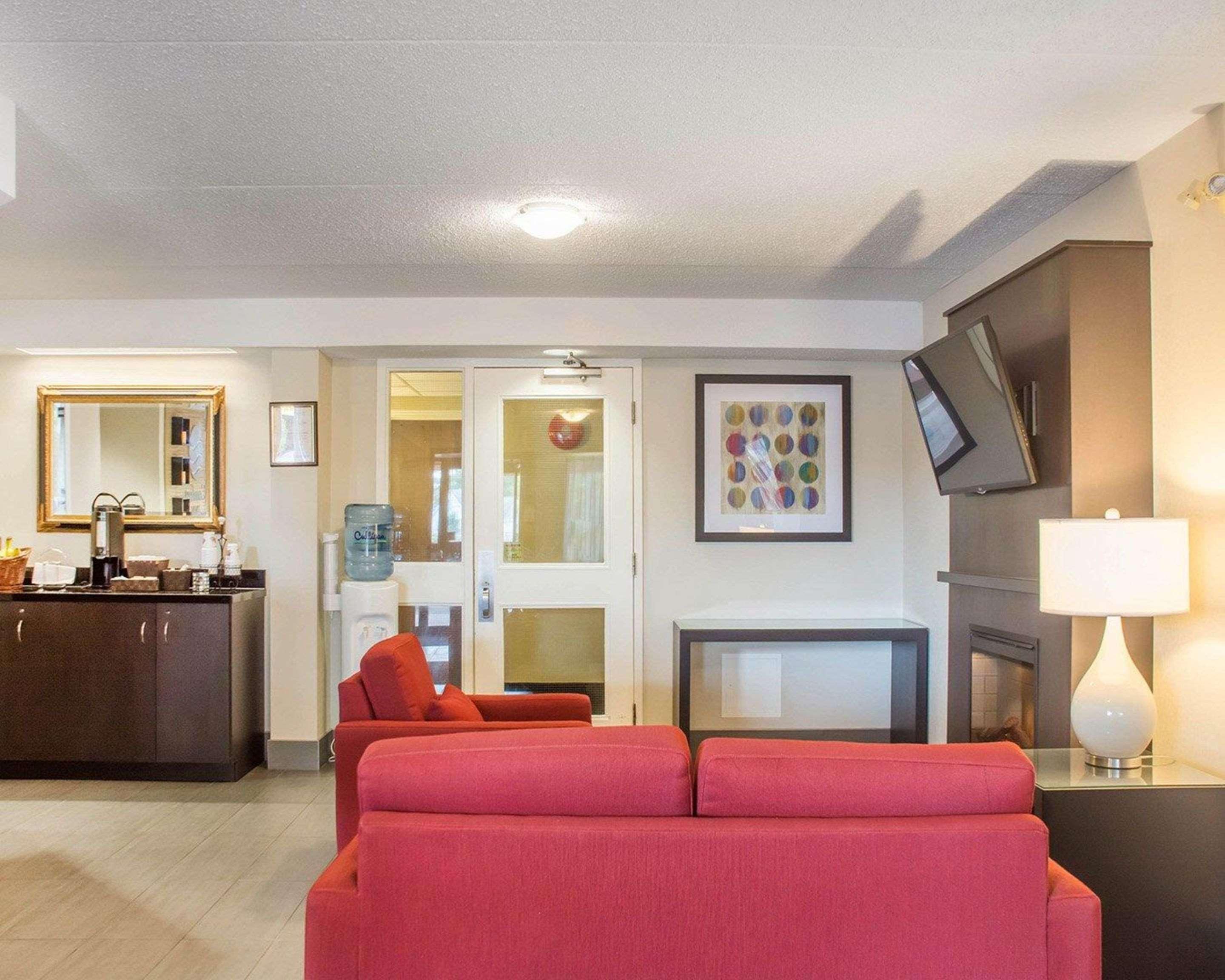 Comfort Inn Брантфорд Экстерьер фото